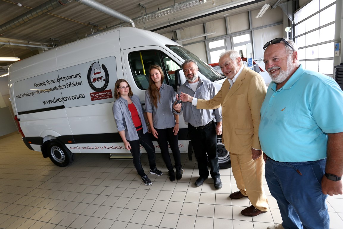 remise véhicule volkswagen crafter à l’asbl de leederwon