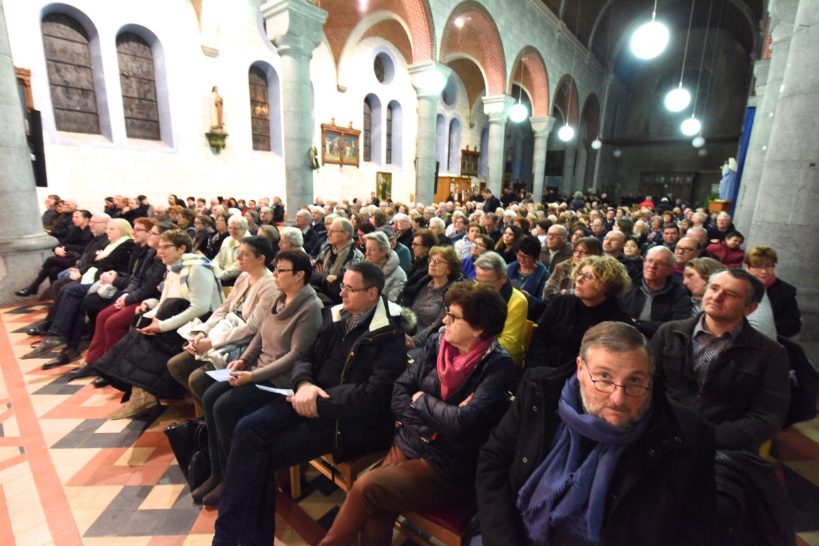 20180113 ar,Habay-la-Neuve, (B), église,concert,Choeurs d`Opéras, Chorale Municipale Uelzecht,direction , Jeff Speres ,Photo:©Editpress/TaniaFeller