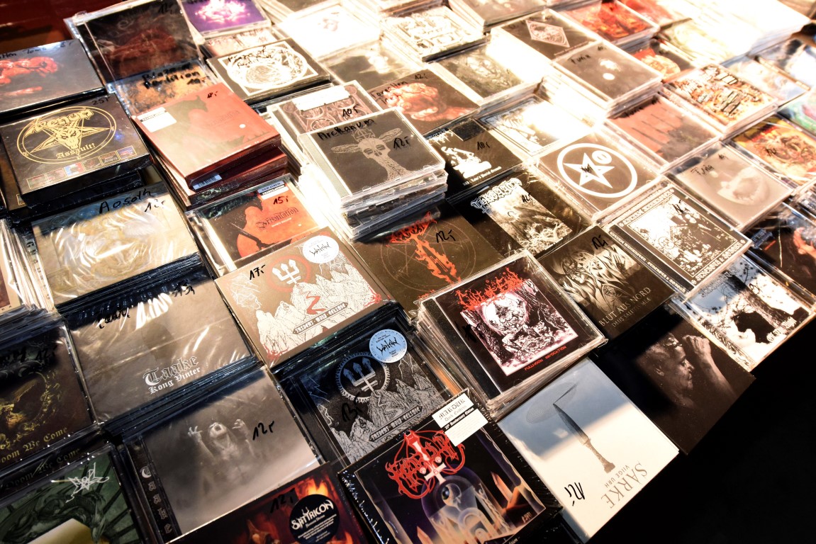 20180128 ar, Esch-sur-Alzette, KuFa,Kulturfabrik, Metal bourse, CD,T-Shirt etc…, Photo:©Editpress/AlainRischard