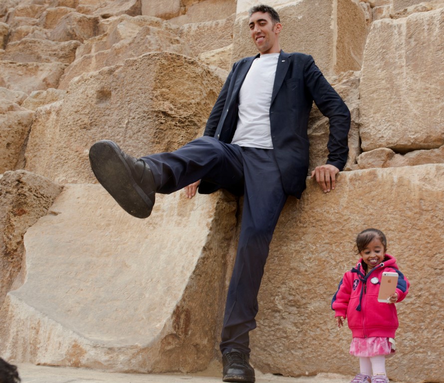 Egypt Worlds Tallest Man Shortest Woman