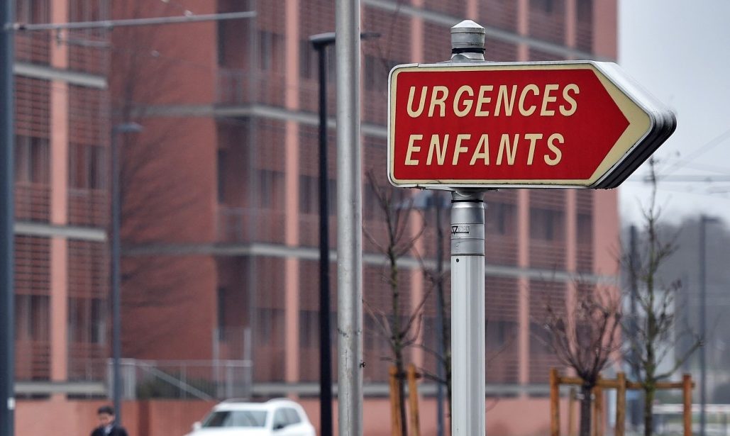 Frankreich: Vater entführt krankes Kind