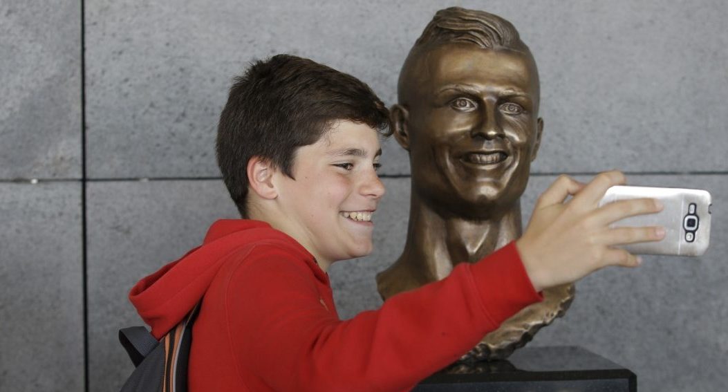 Ronaldo, die Mörderpuppe: Über den Wirbel um Fußballer-Büsten