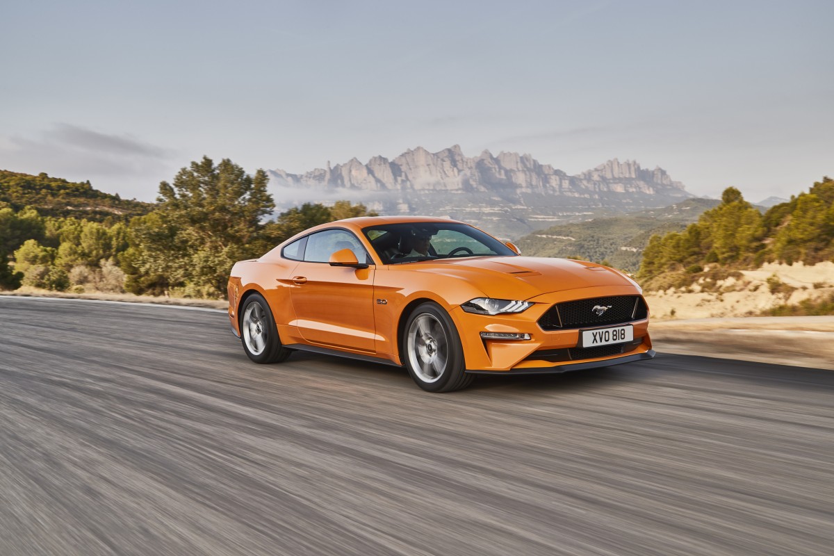 Ford Mustang 1