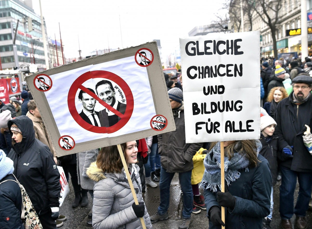 Protest_in_Wien_gege_55927300