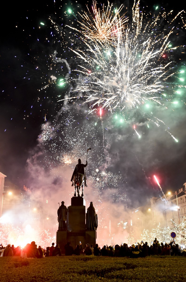 Silvester_Feuerwerk_55805885