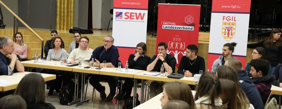 Protest gegen Änderung der Lehrerausbildung
