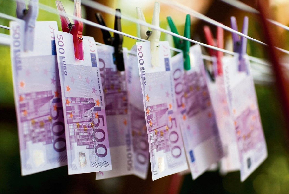 Geldwäscherei, Rechtsstaat und Europa