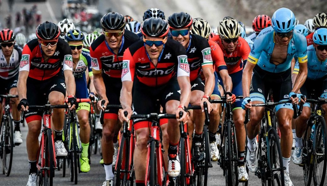 Van Avermaet siegt, Drucker 50.