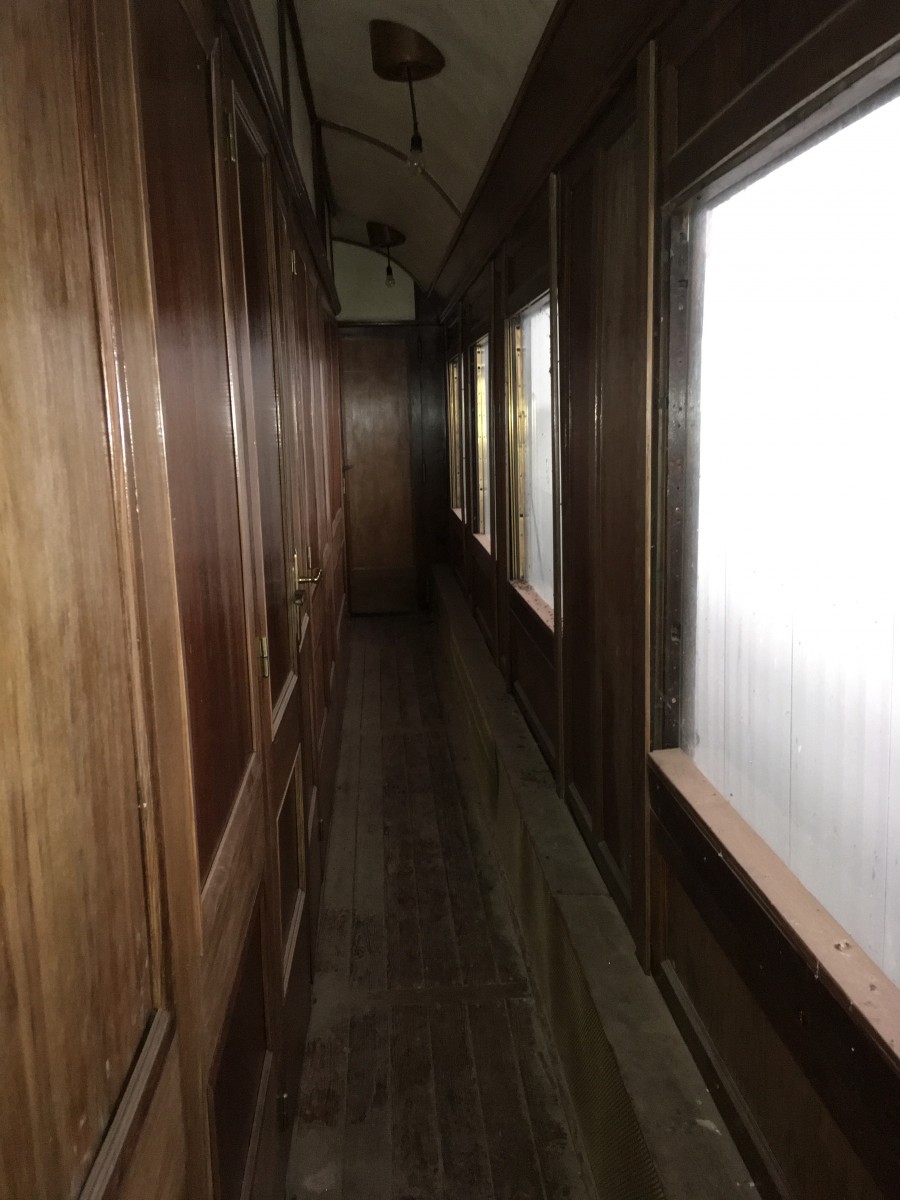 Historischer_Bahnwag_56144042