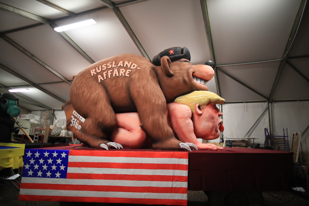 Jetzt kriegen Politiker ihr Fett weg