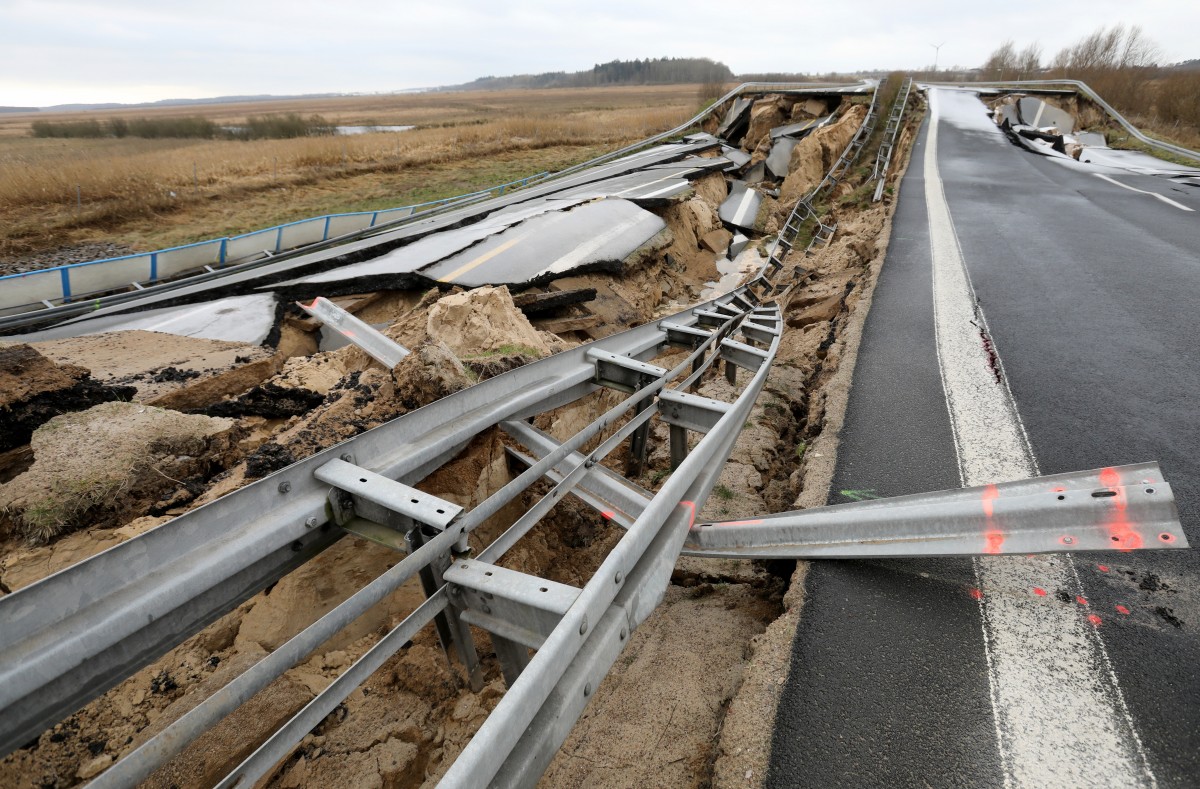 urn_binary_dpa_com_20090101_180212-90-014512-FILED