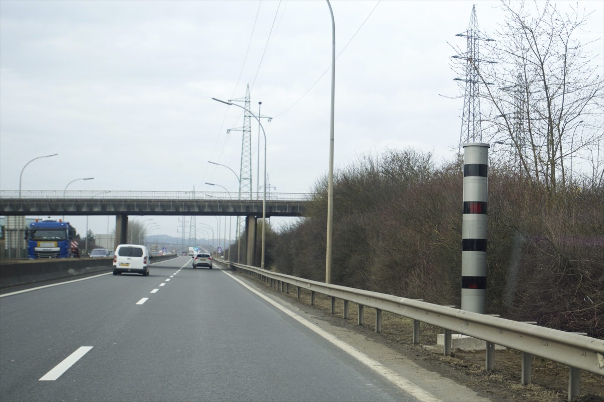 Aufgepasst Blitzer! Fuß vom Gas vor Raemerich