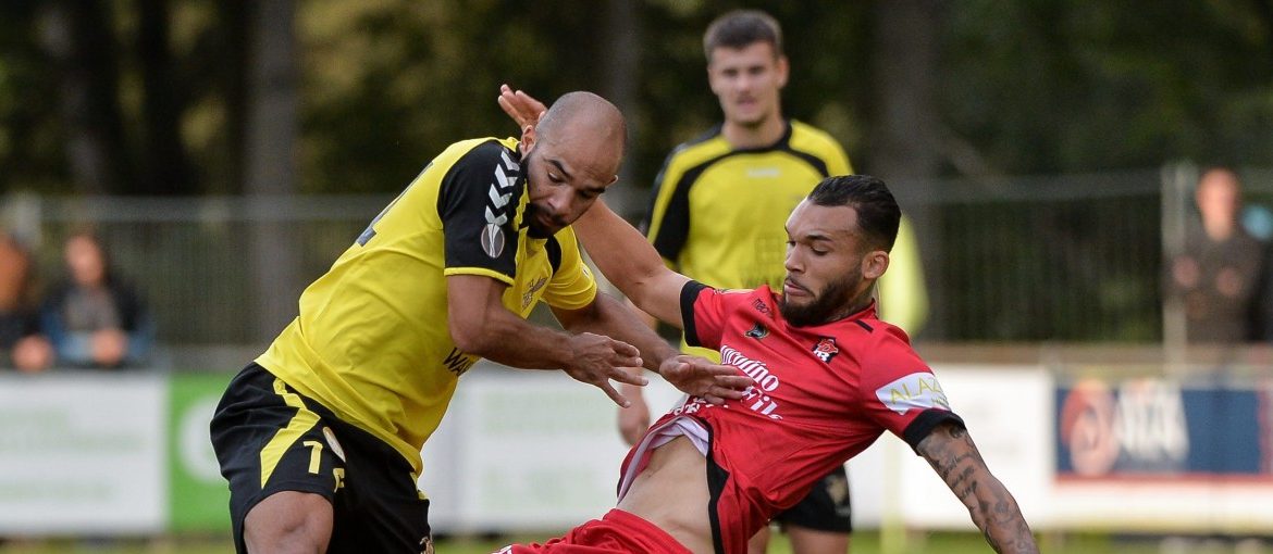 Neuer Leader gegen Erzrivalen