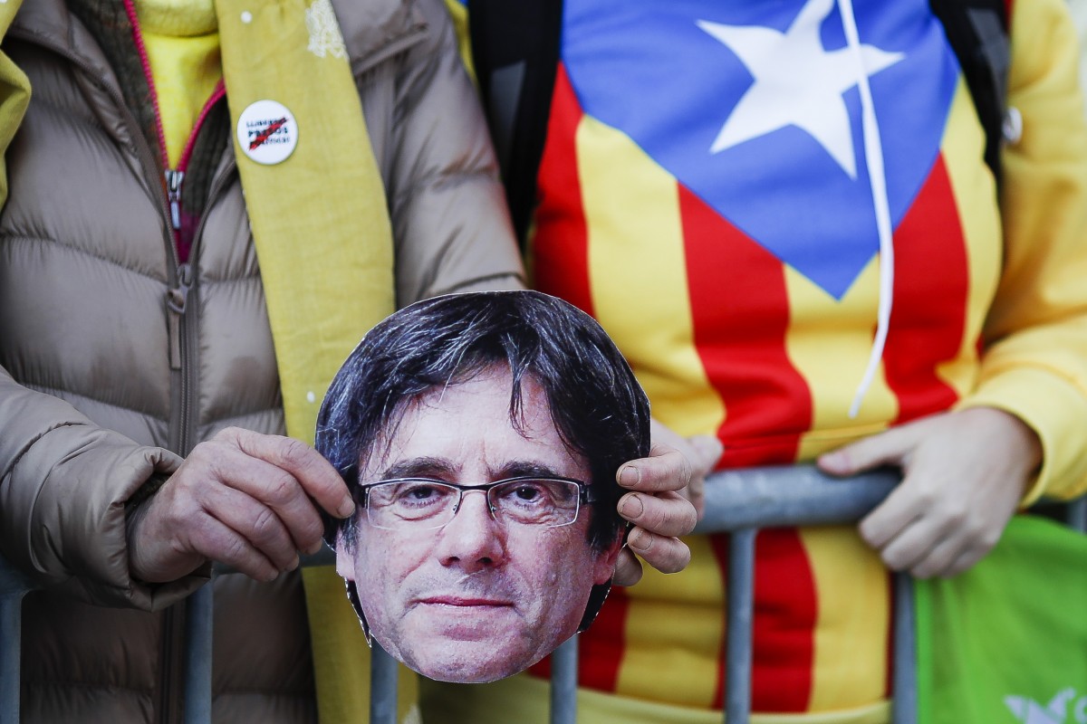 Puigdemont spaltet seine Front