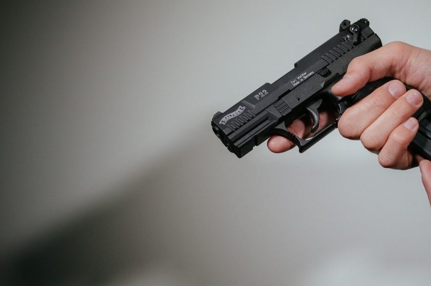 US-Lehrer gibt versehentlich Schuss ab