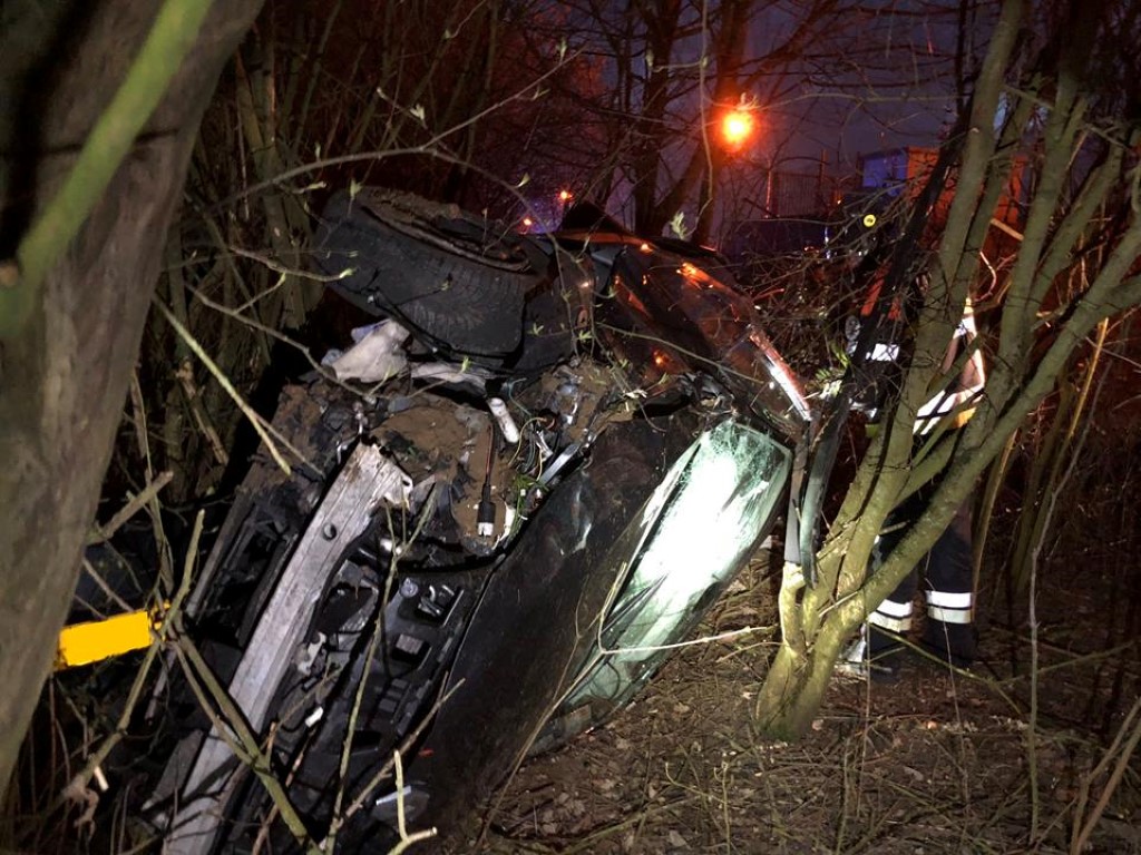 30414687_1688363774589516_5707329521347198976_n