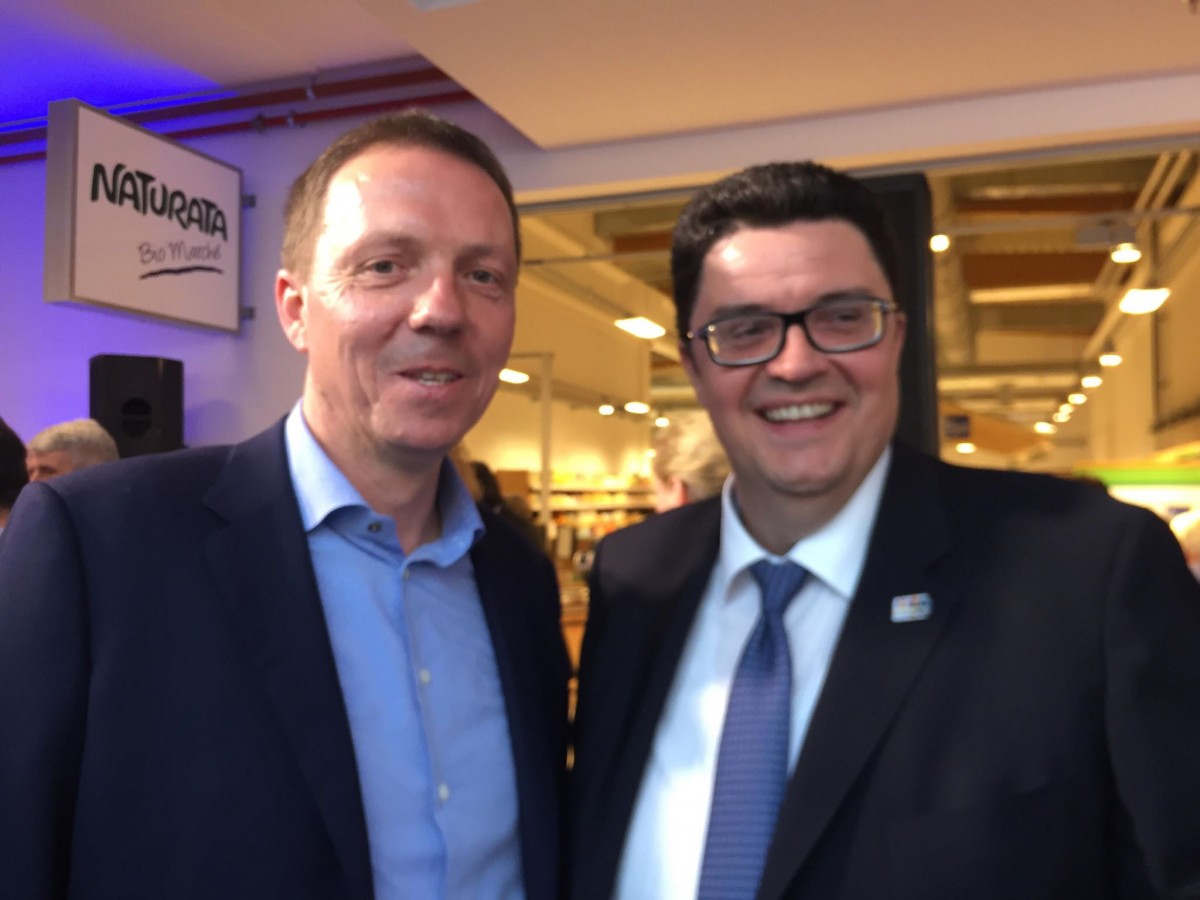 30743462_10215808393306729_927804800991494144_n