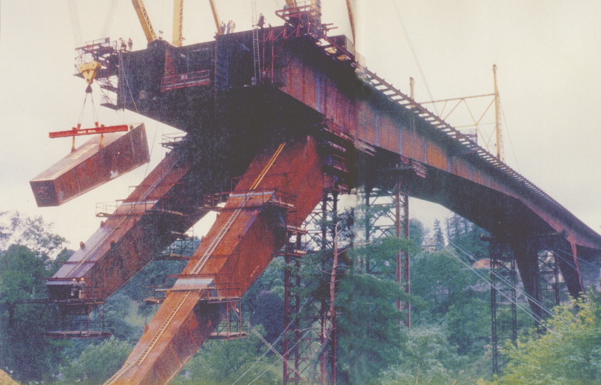 490_0008_14937067_pont_rouge