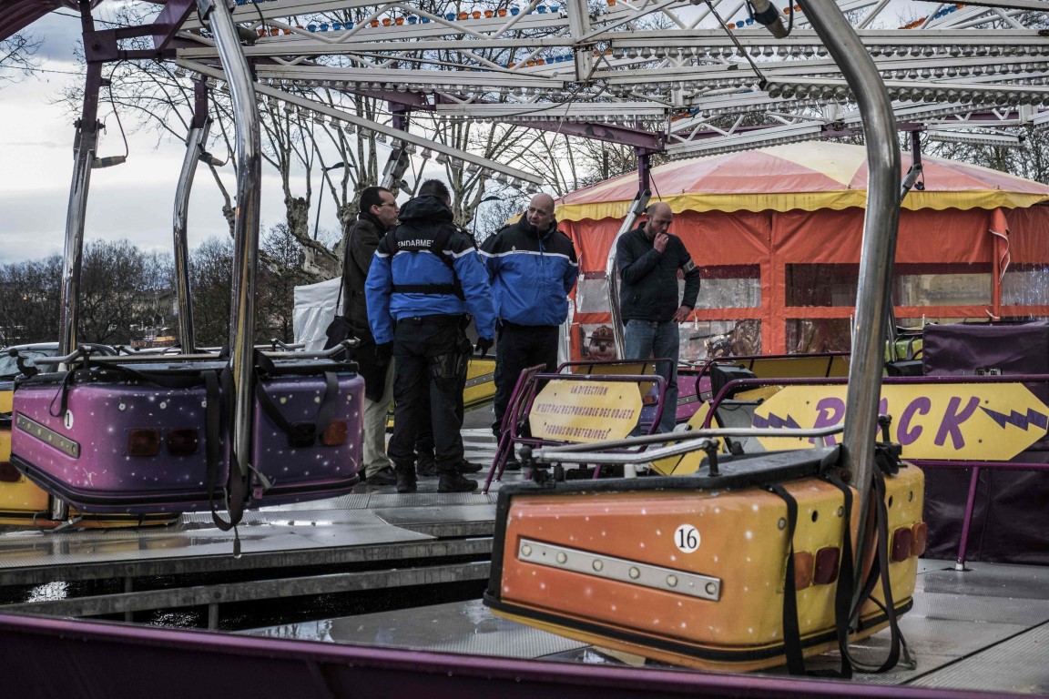 FRANCE-ACCIDENT-CAROUSEL-FUNFAIR