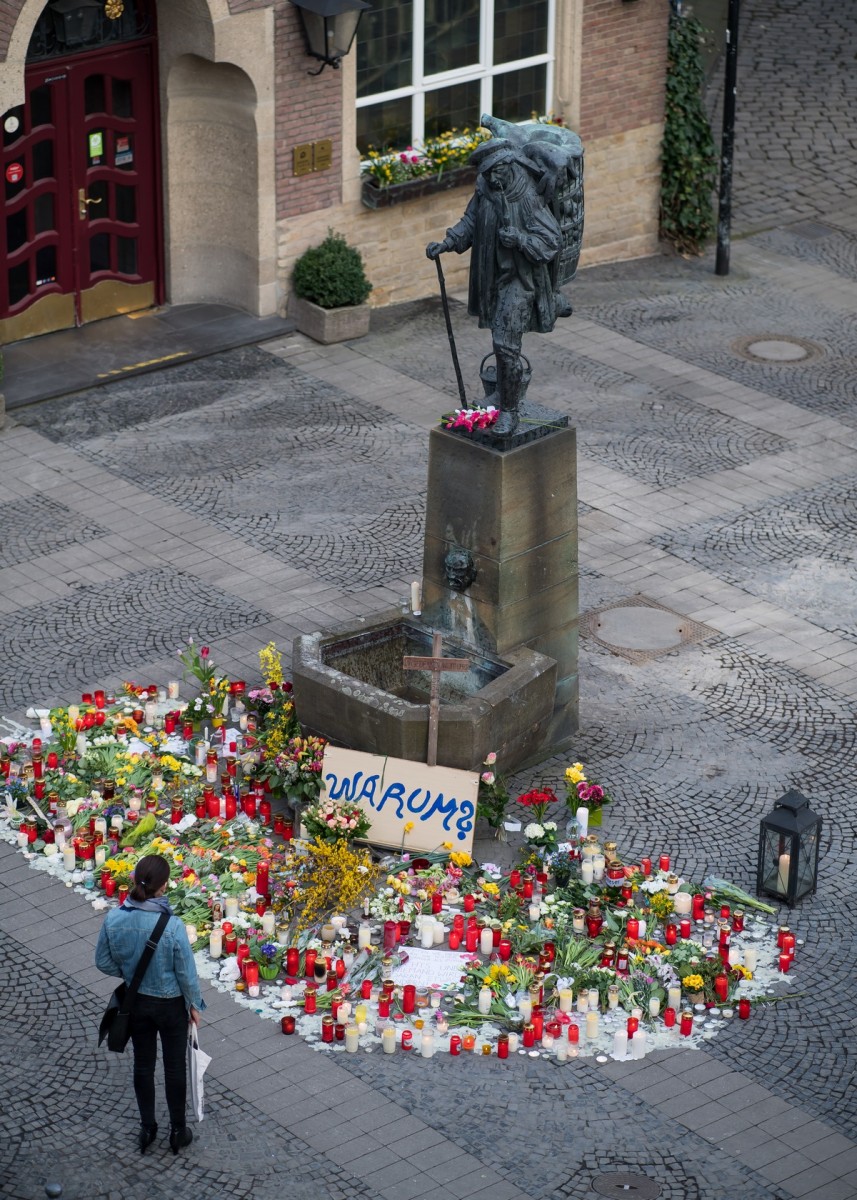 Amokfahrt_in_Muenste_56909881urn_binary_dpa_com_20090101_180409-90-006449-FILED