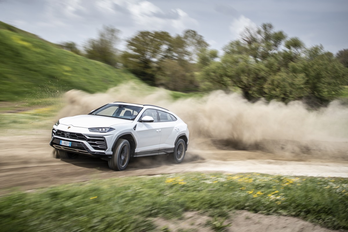 Dyn_Front nach links_Bianco Icarus_1