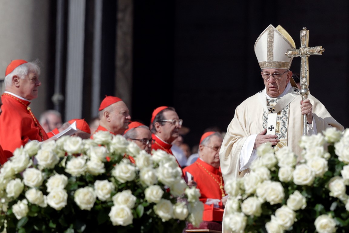 Papst hält Ostermesse
