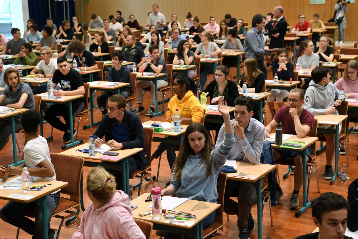 Premieres examen athenee