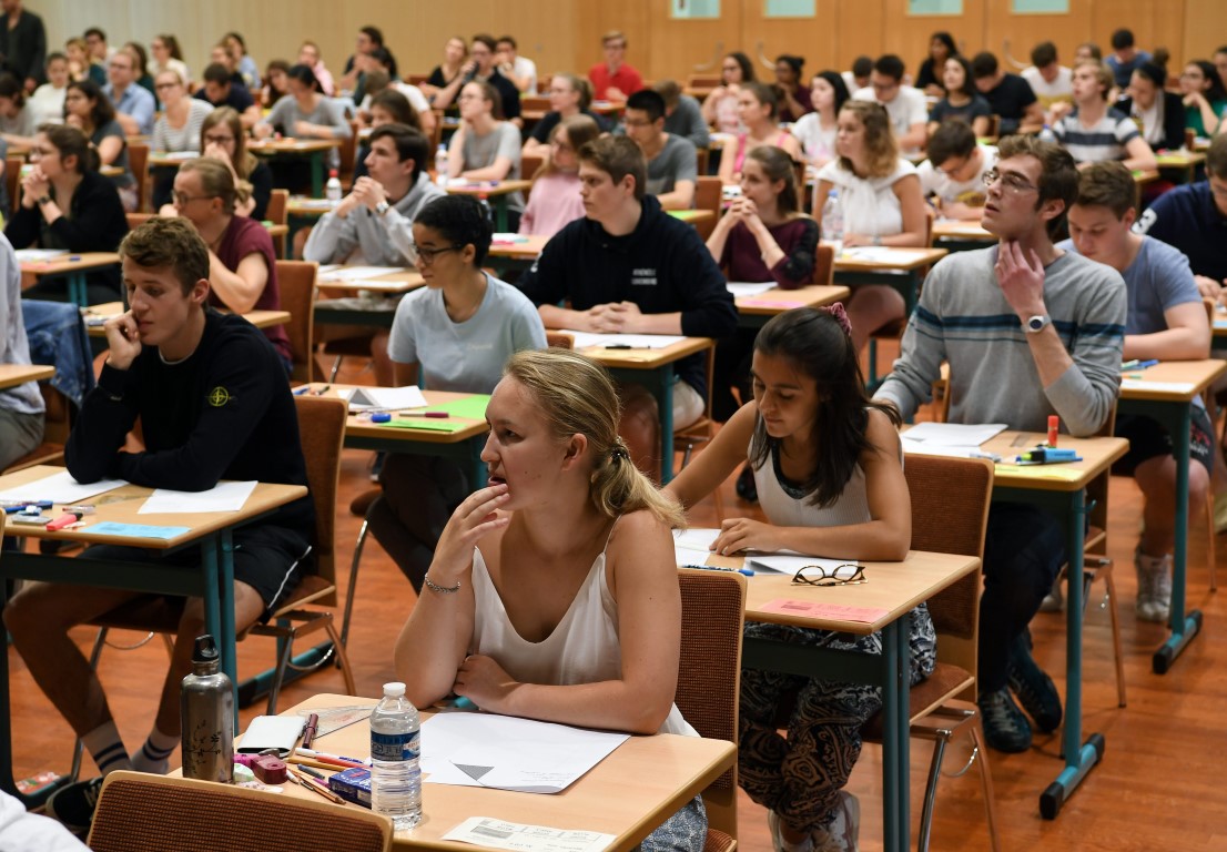 Premieres examen athenee