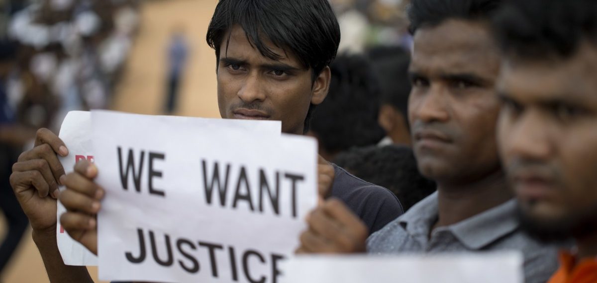 Hoffnung auf Heimkehr: Tausende Rohingya harren im Niemandsland aus