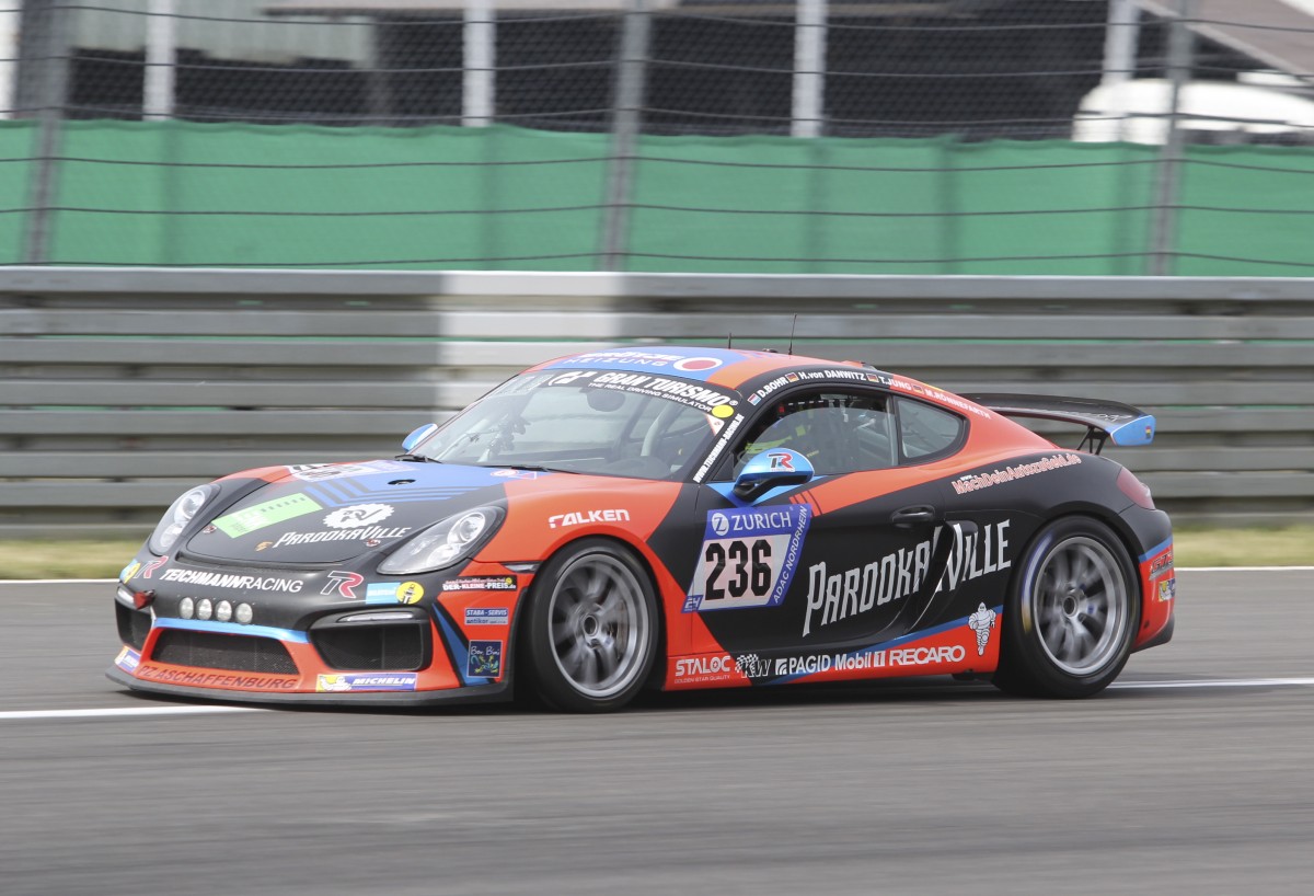 Daniel Bohr (Teichmann – Porsche Cayman GT4)
