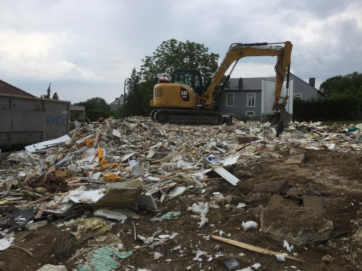 490_0008_14951207_490_0008_14950973_Bauschutt_2_Kopie