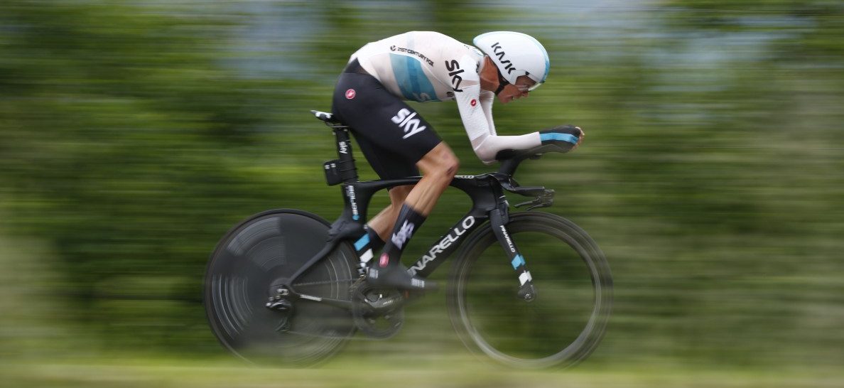 Froome stürmt mit 80-km-Solo ins Rosa Trikot