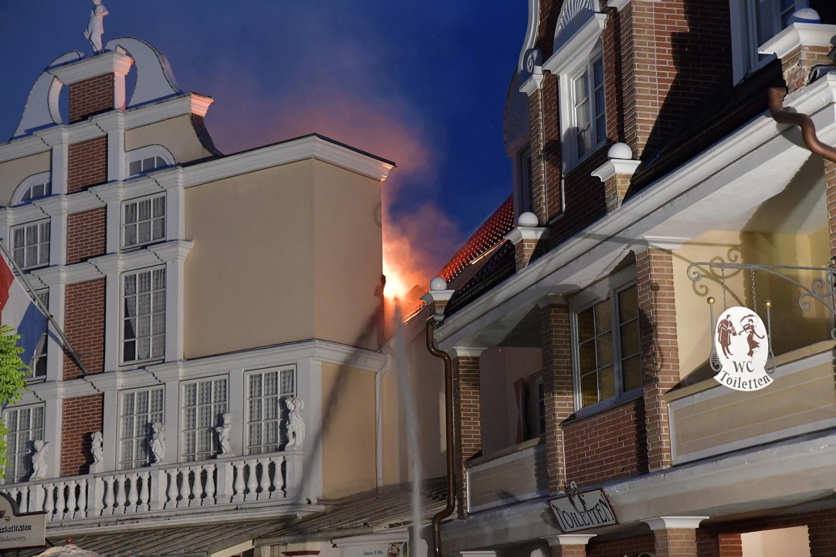 Grossbrand_im_Europa_57458560urn_binary_dpa_com_20090101_180526-90-025385-FILED