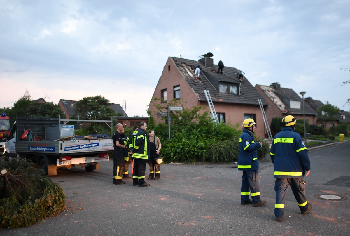 Wirbelsturm_am_Niede_57349030urn_binary_dpa_com_20090101_180516-90-034564-FILED