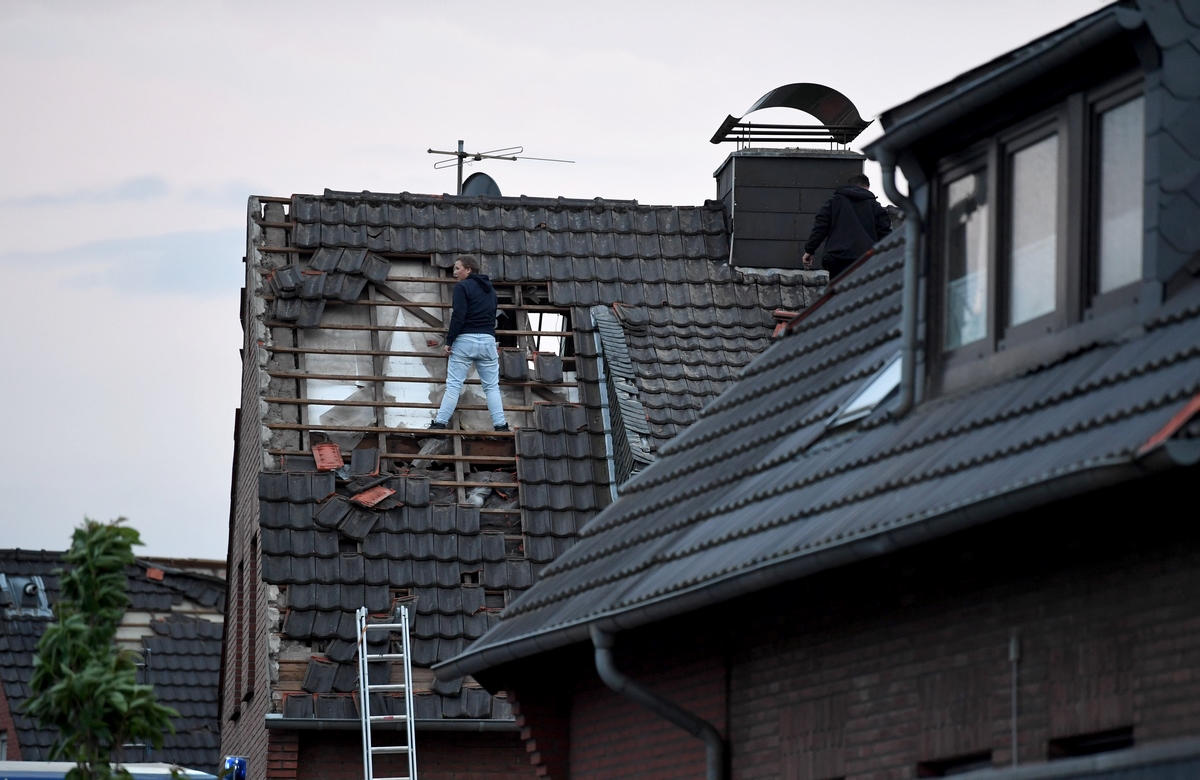 Wirbelsturm_am_Niede_57349077urn_binary_dpa_com_20090101_180516-90-034932-FILED