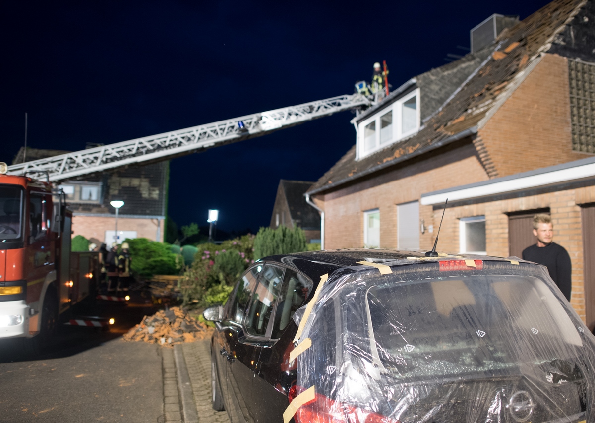 Wirbelsturm_am_Niede_57349470urn_binary_dpa_com_20090101_180516-90-035965-FILED