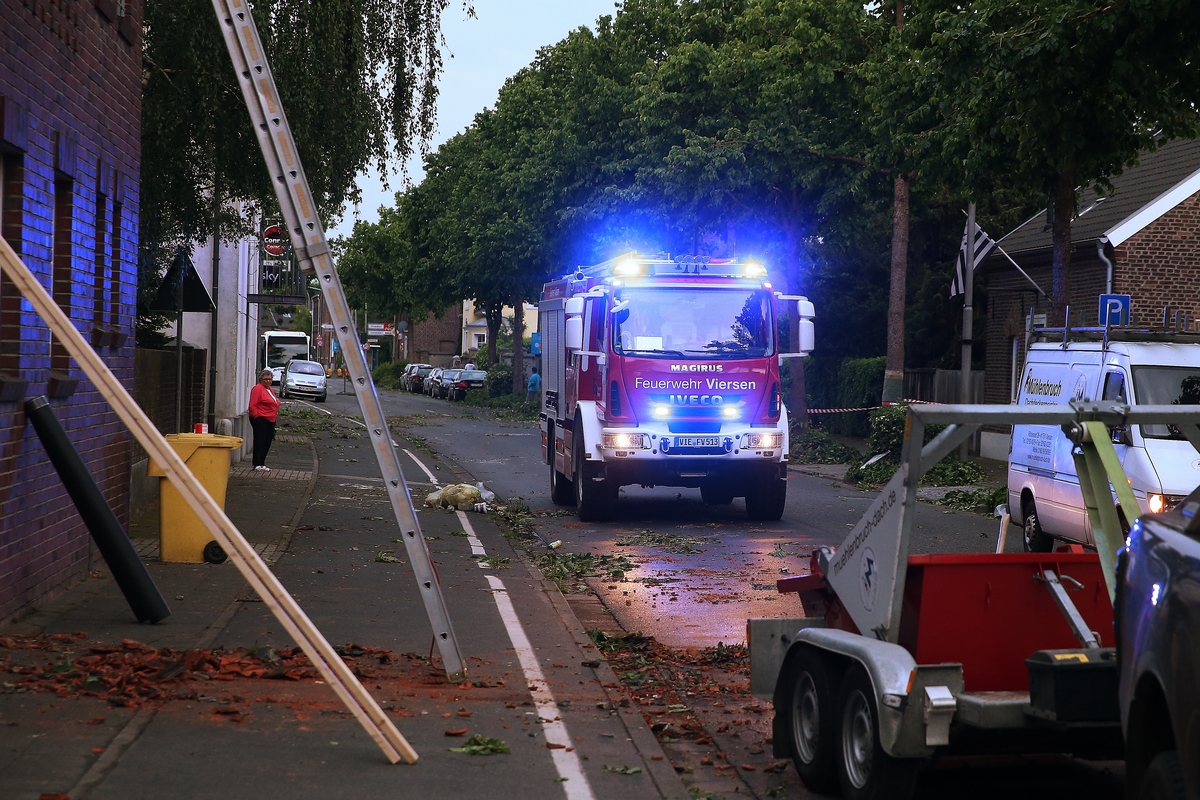 Wirbelsturm_am_Niede_57349638urn_binary_dpa_com_20090101_180516-90-036306-FILED