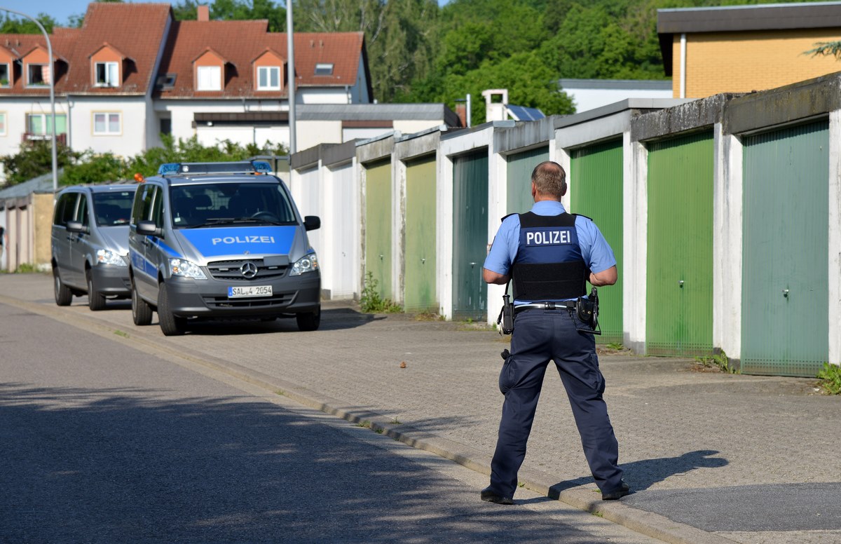 Zwei_Tote_und_zwei_V_57381895urn_binary_dpa_com_20090101_180519-90-021478-FILED