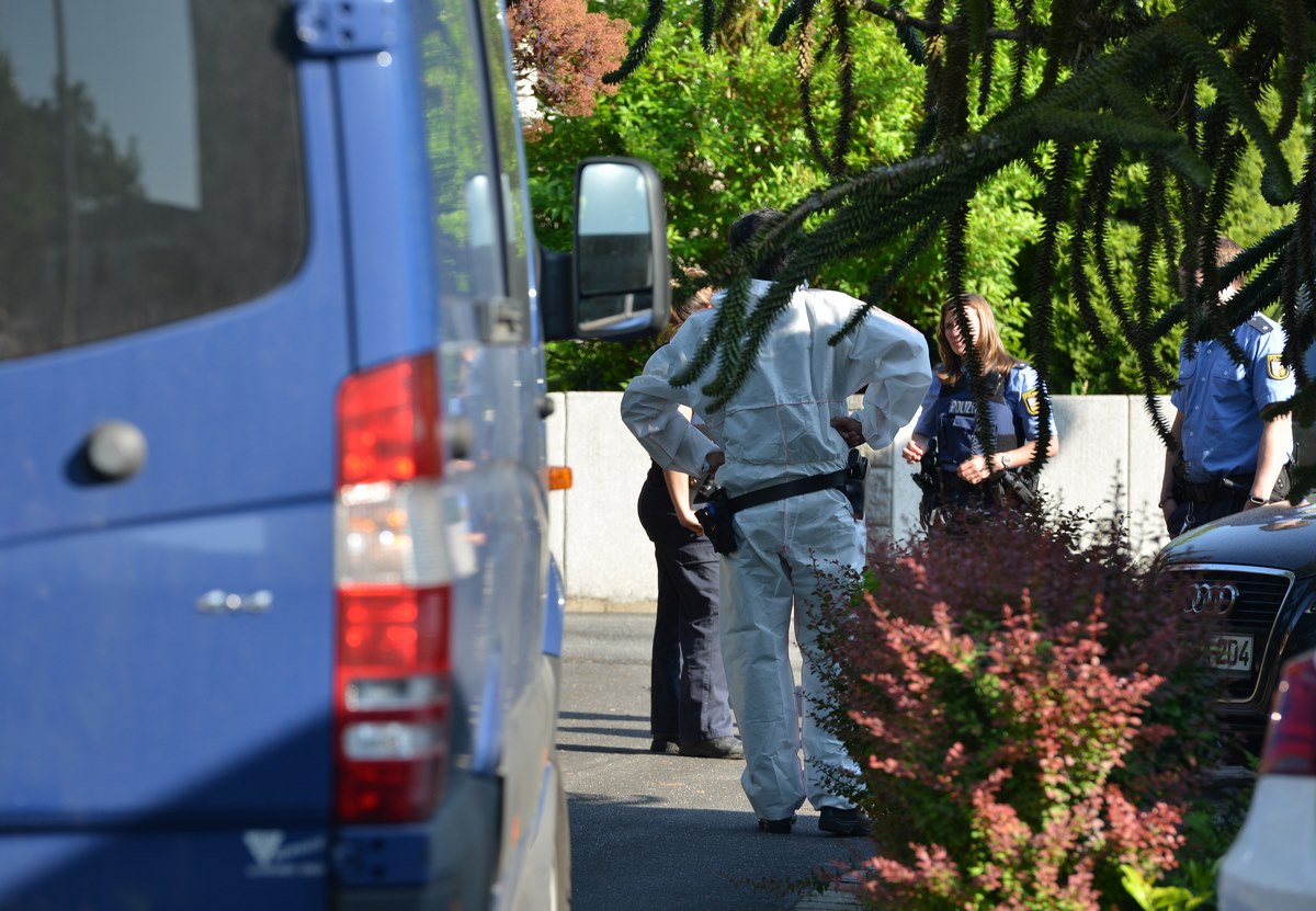 Zwei_Tote_und_zwei_V_57381912urn_binary_dpa_com_20090101_180519-90-021479-FILED