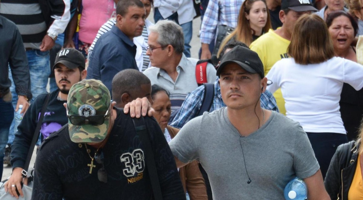 Trauer um Flug DMJ 0972 – Familien gehen einen schweren Gang