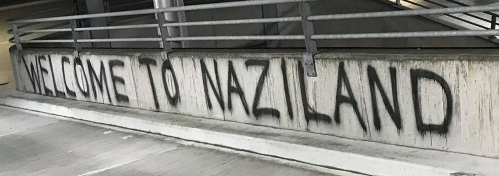 Riesige Hakenkreuze auf Luxemburger Parkhaus gesprüht