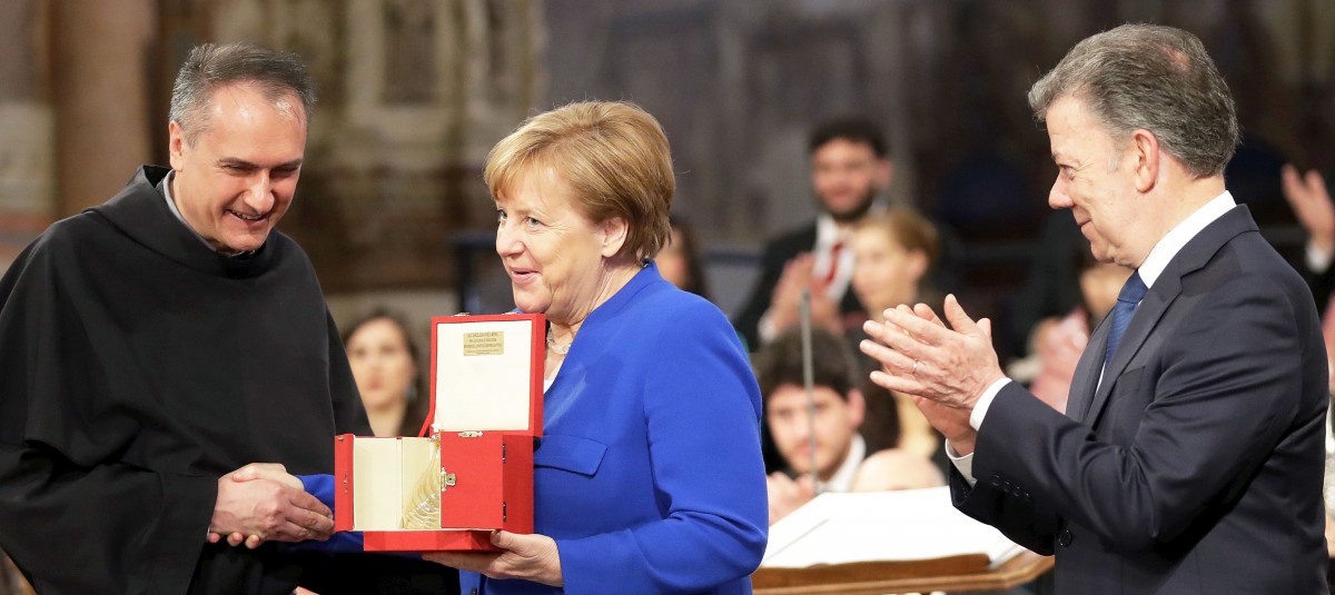 Merkel ruft in Assisi zu Anstrengungen für den Frieden auf