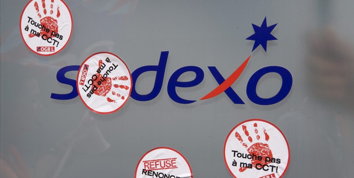 Streik im Pflegesektor: Belegschaft protestiert vor Firmenzentrale