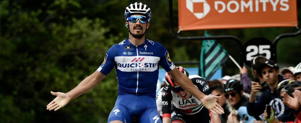 Alaphilippe gewinnt erste Bergetappe