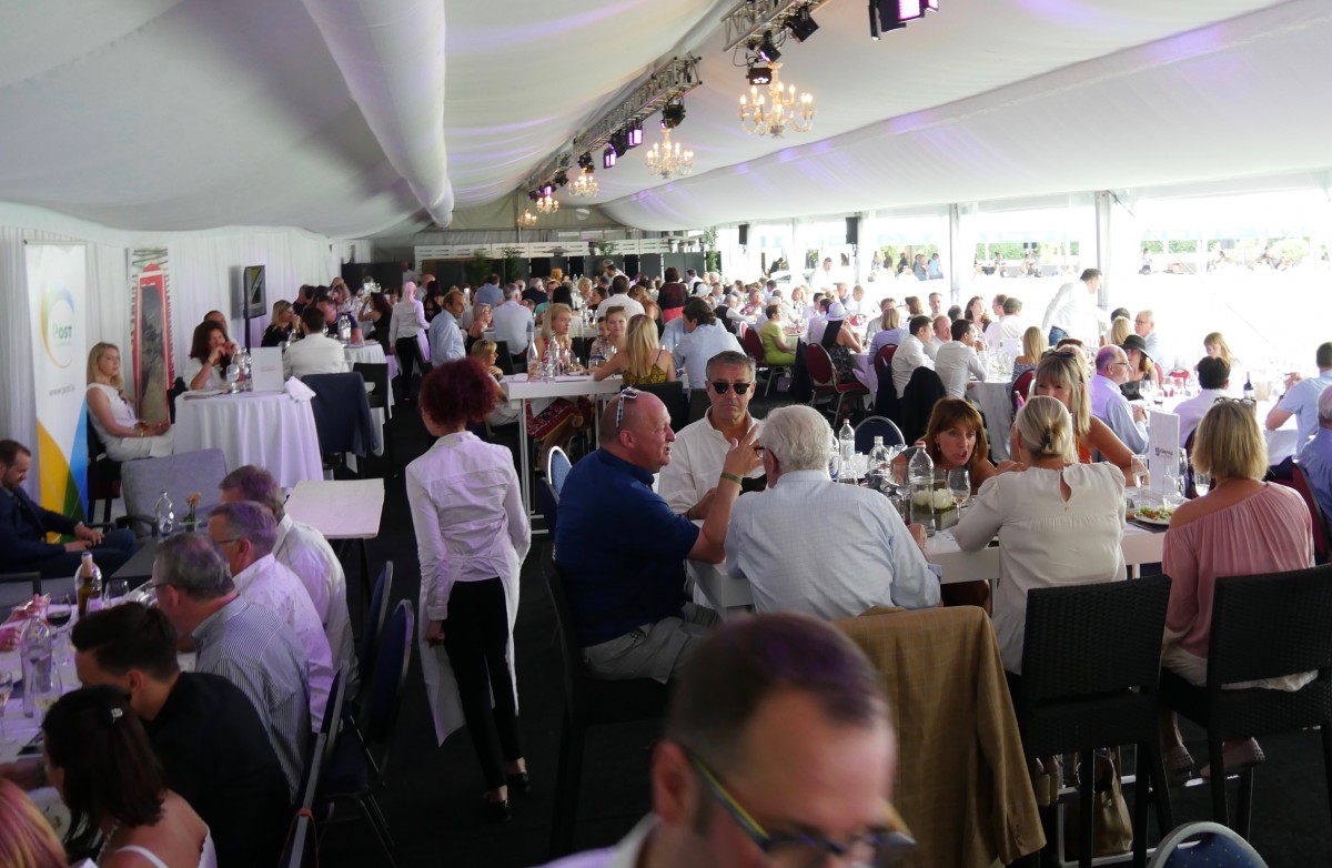 Réiser_Päerdsdeeg_Sonntag_Catering_People_12