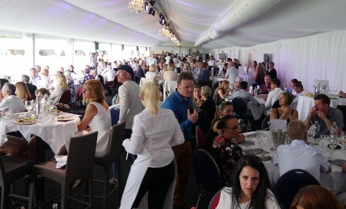 Réiser_Päerdsdeeg_Sonntag_Catering_People_14