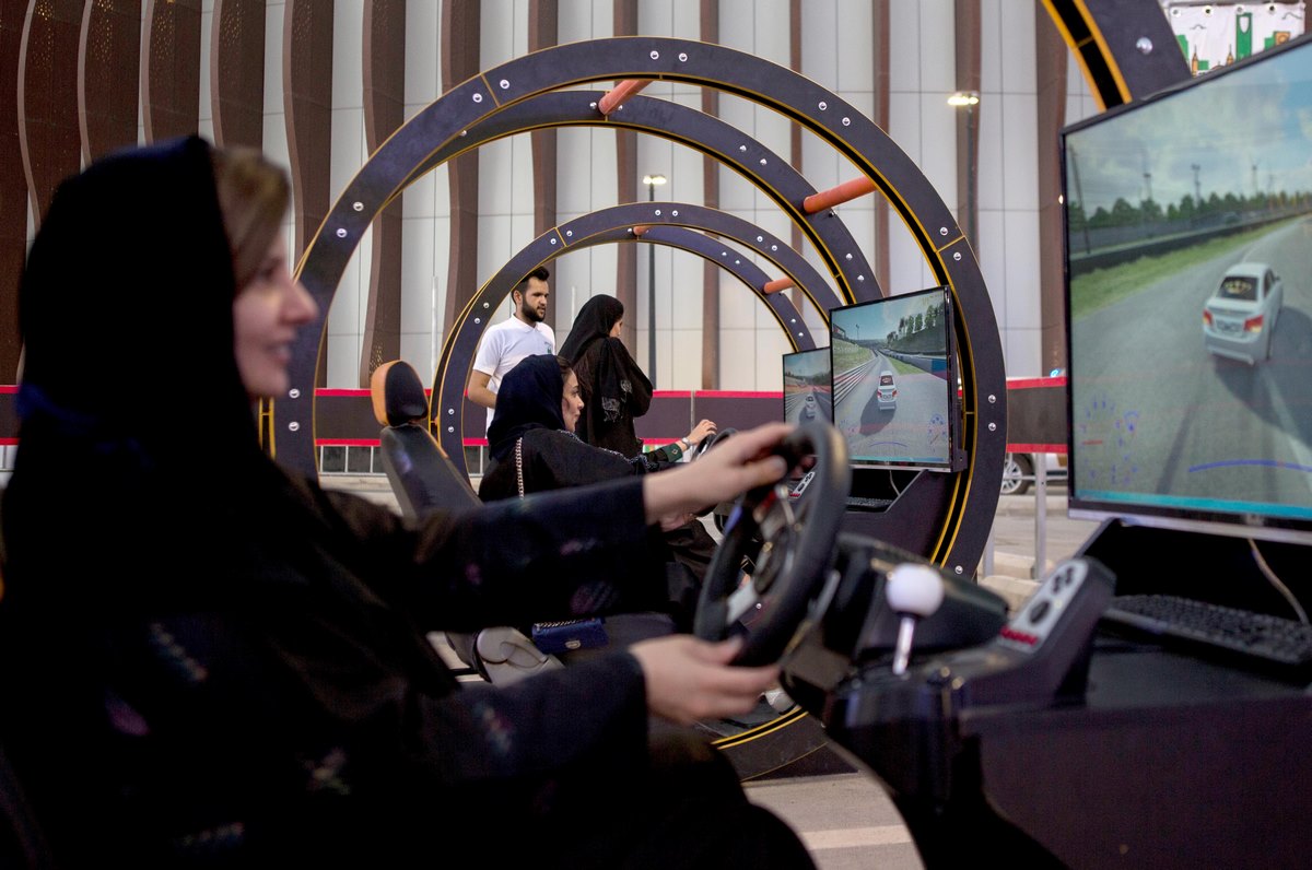 Saudische_Frauen_ber_57779805urn_binary_dpa_com_20090101_180624-99-855935-FILED