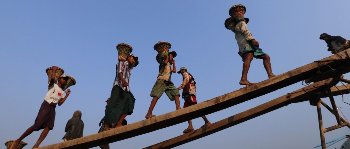 Schuften statt Schule: Myanmar will Kinderarbeit bekämpfen