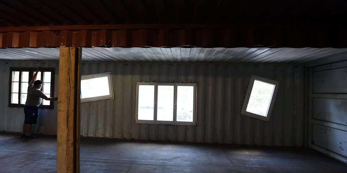 Projekt Benu: Ein Haus aus Abfall und recyceltem Material