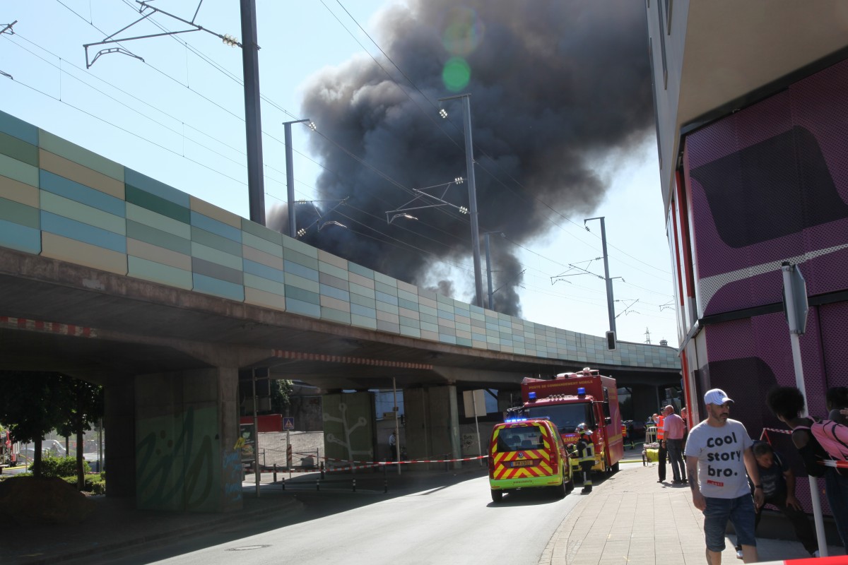 ESCH_Incendie_Showtime_ArmandBack (5)